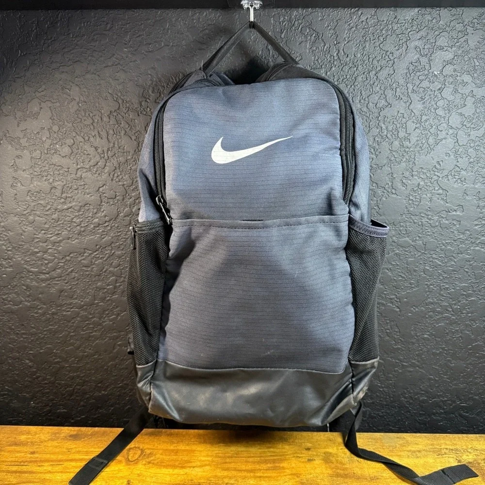 nike backpack blue red white Heritage 2.0 Air Gfx, Void/University Red/White, Misc : Buy Online at Best Price in KSA Rubber adidas City Icon Backpack, Color:White Gray Camo Front pocket with zip